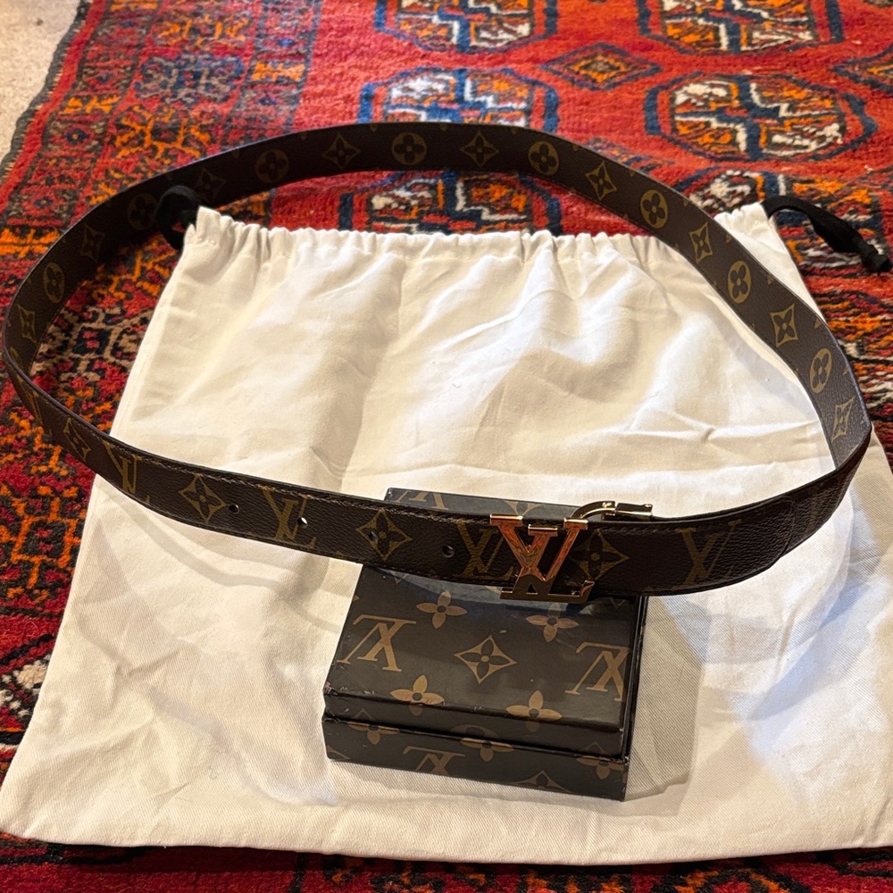Fashion Logo Belt